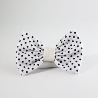 Papillon uomo in tessuto di cotone bianco a pois blu